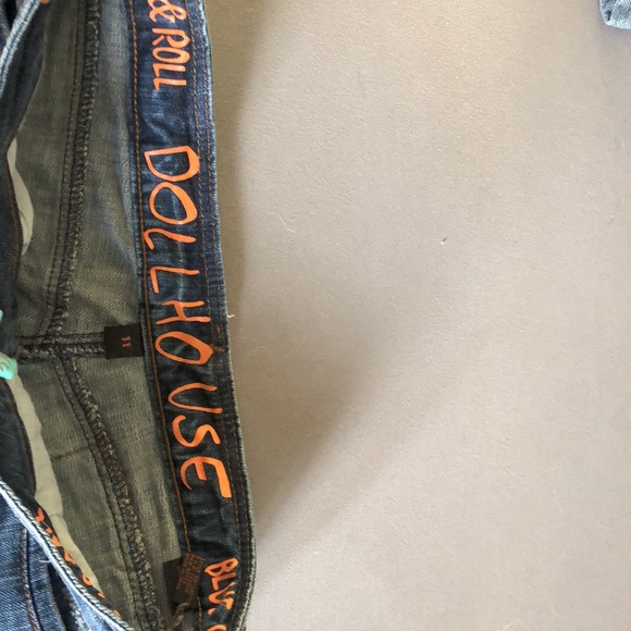 Low rise Jean shorts - Picture 3 of 5